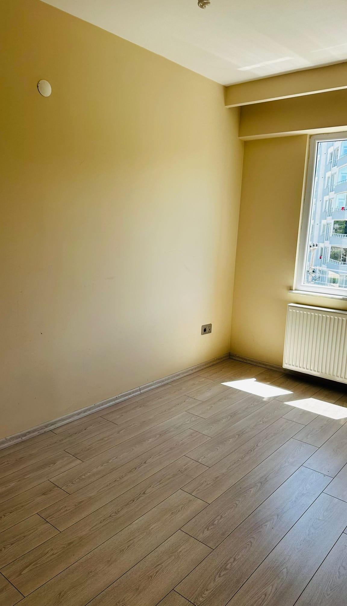 CUMHURİYET MAH. ORDU LİFE SİTESİNDE SATILIK 3+1 DAİRE